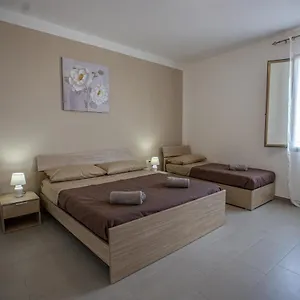  Casa vacanze Borgo Marino Italia