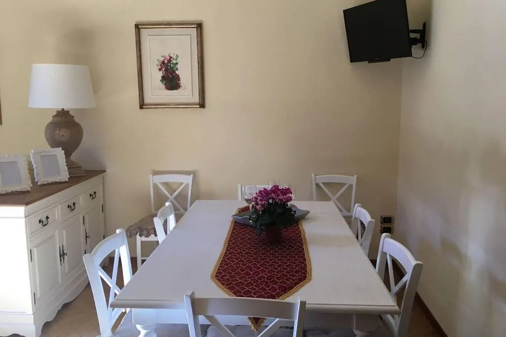 Charming Family Lodge With Private Garage Florence 0*,  Italie
