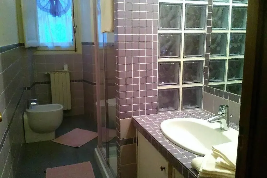 Charming Family Lodge With Private Garage Florence Appartement