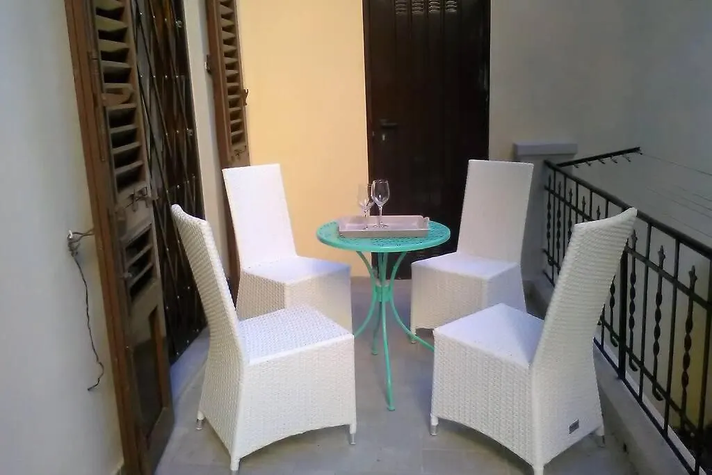 Charming Family Lodge With Private Garage Florence