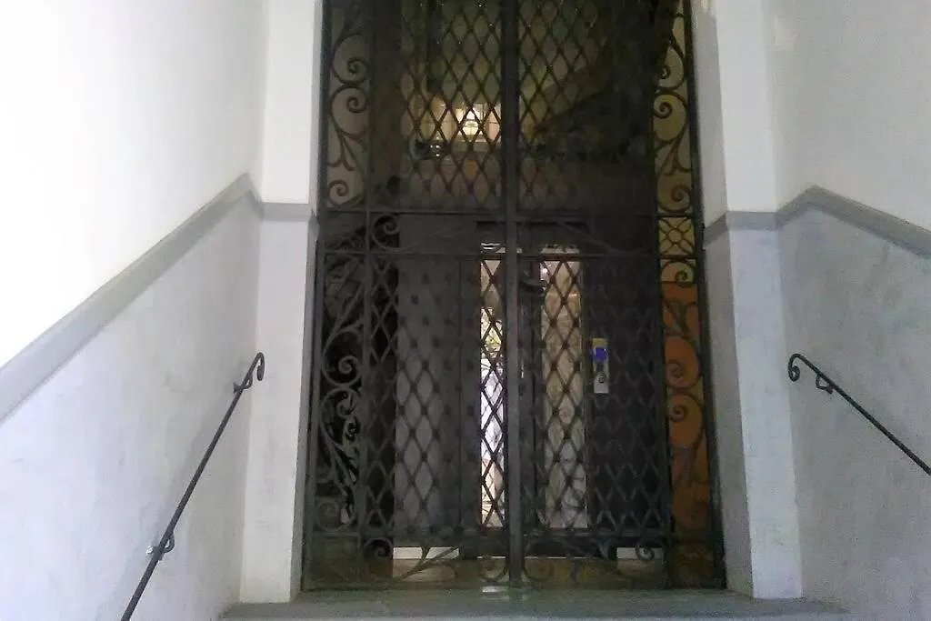 Charming Family Lodge With Private Garage Florence Italie