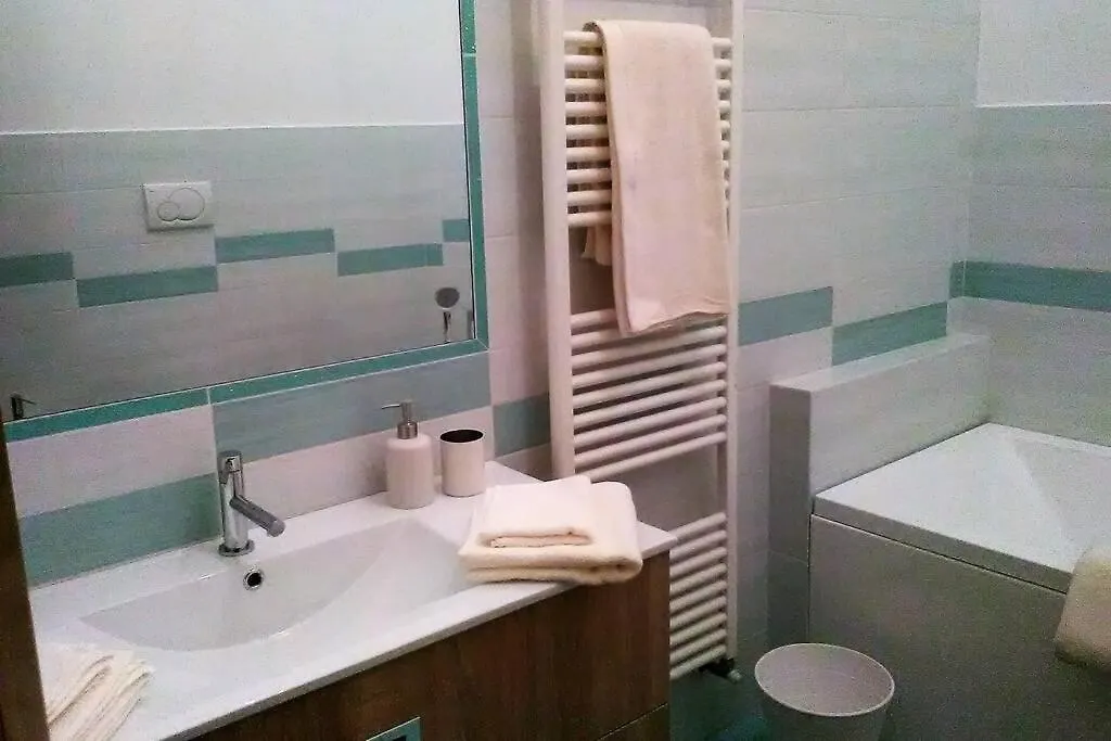 Charming Family Lodge With Private Garage Florence Appartement