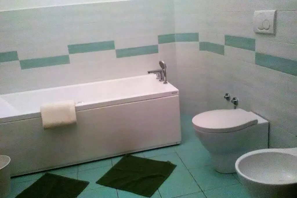 Charming Family Lodge With Private Garage Florence